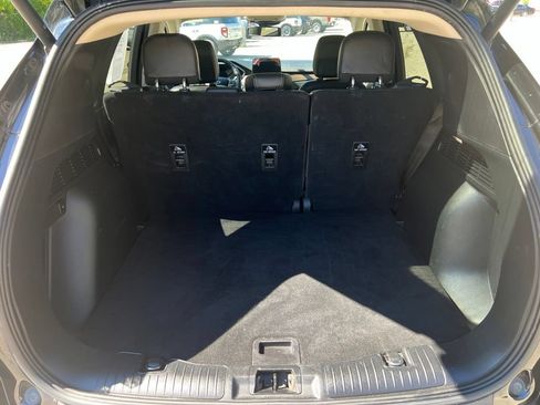 Used 2020 Ford Escape Titanium AWD/4WD image 14