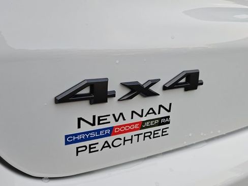 New 2026 Jeep Compass Limited image 5