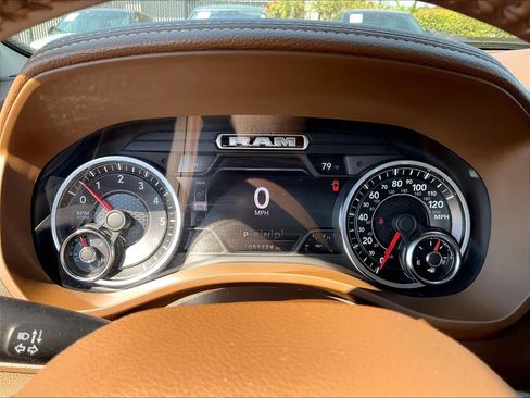 Used 2021 RAM 1500 Laramie AWD/4WD image 22