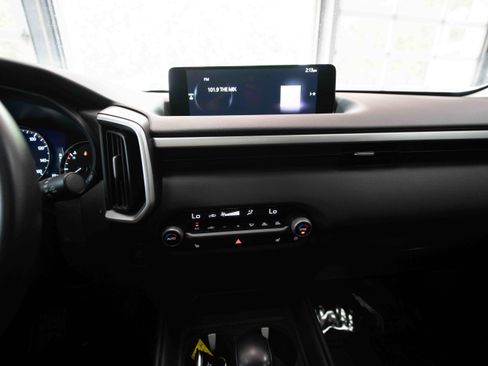 Used 2025 MAZDA CX-50 AWD 2.5 S w/ Premium Package image 17