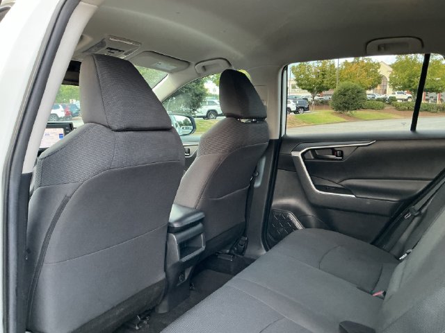 Used 2021 Toyota RAV4 LE FWD image 26
