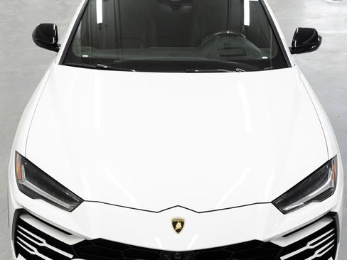 Used 2021 Lamborghini Urus image 6