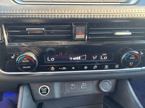 Used 2023 Nissan Rogue SL FWD image 24