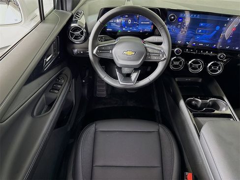 New 2026 Chevrolet Blazer EV LT image 15