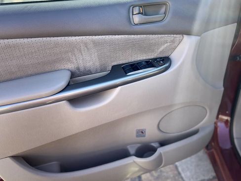 Used 2009 Toyota Sienna CE image 13