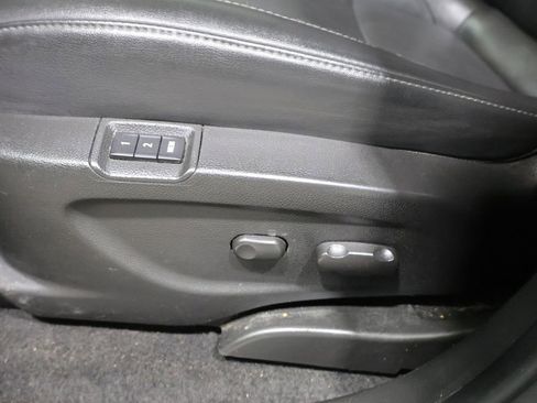 Used 2018 Buick Encore Essence AWD/4WD image 12