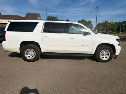 Used 2015 Chevrolet Suburban 2WD image 4