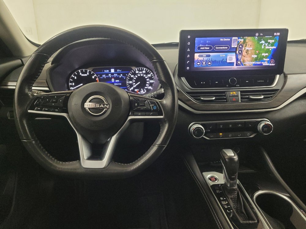 Used 2023 Nissan Altima 2.5 SV w/ SV Premium Package FWD image 22