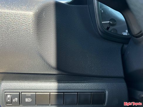 Certified 2024 Toyota Corolla LE FWD image 32