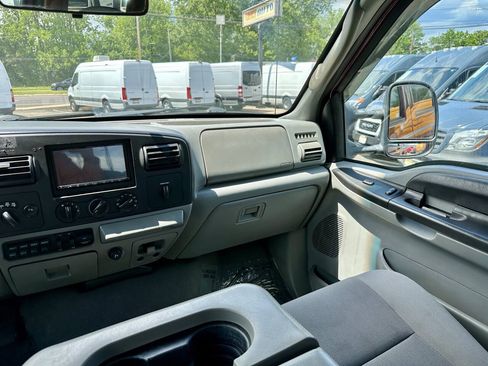 Used 2006 Ford F350 XL AWD/4WD image 21