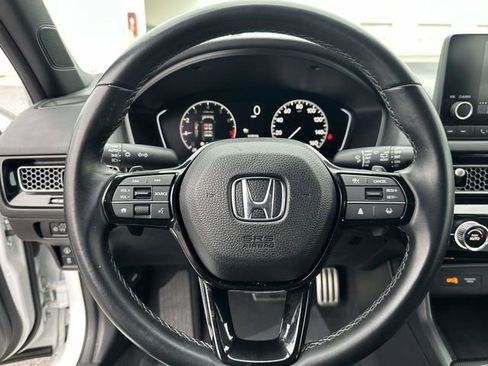 Used 2023 Honda Civic Sport image 10