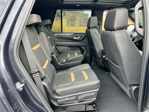 Used 2023 GMC Yukon AT4 w/ Technology Package image 28