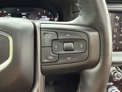 Used 2023 GMC Yukon Denali Ultimate AWD/4WD image 15