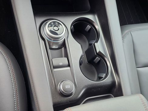 New 2026 Ford Explorer Active AWD/4WD image 26
