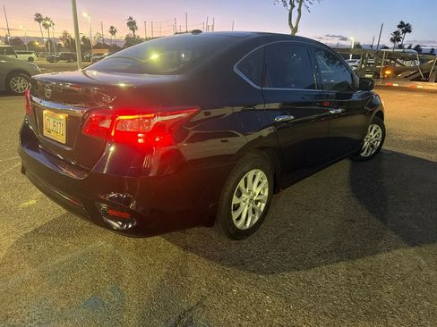 Used 2019 Nissan Sentra SV FWD image 5