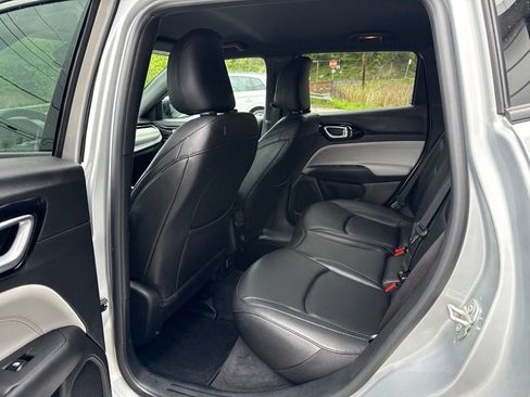 Used 2024 Jeep Compass Limited AWD/4WD image 19