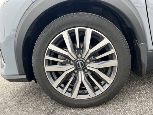 Used 2023 Nissan Kicks SV image 12