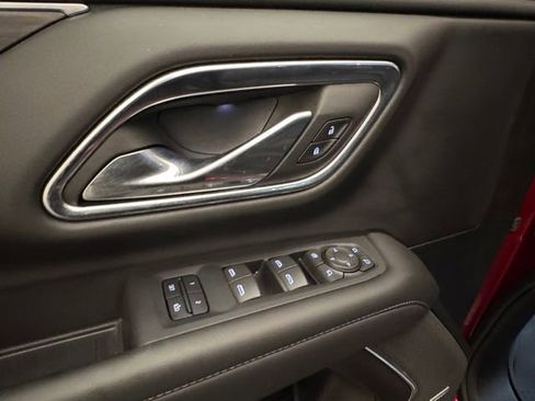 Used 2024 Chevrolet Tahoe Z71 w/ Luxury Package image 5