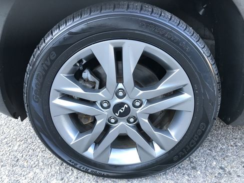 Used 2022 Kia Seltos LX image 10