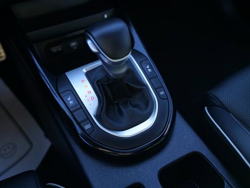 Used 2024 Kia Forte GT-Line w/ GT-Line Premium Package image 19