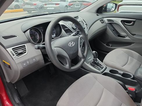 Used 2016 Hyundai Elantra SE FWD image 12