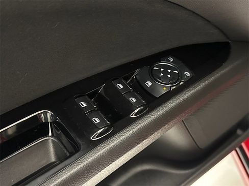 Used 2015 Ford Fusion SE image 20