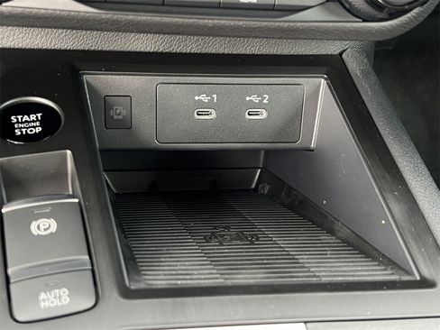 New 2026 Nissan Kicks SV image 12