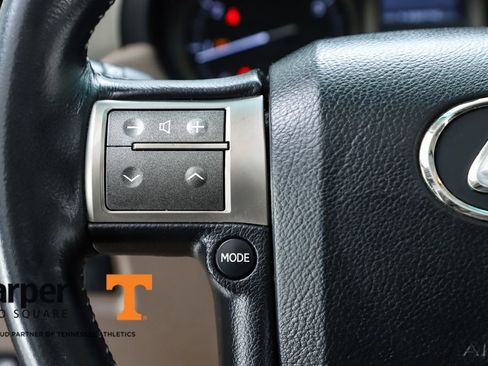 Used 2011 Lexus GX 460 image 61