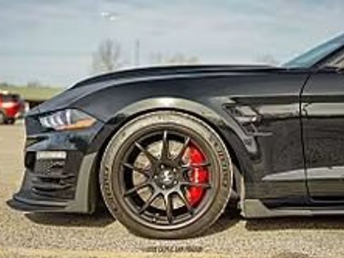 Used 2022 Ford Mustang GT Premium w/ GT Performance Package RWD image 2