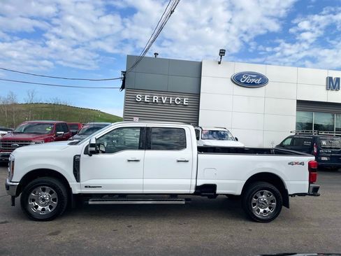 Used 2024 Ford F250 Lariat w/ Chrome Package AWD/4WD image 2