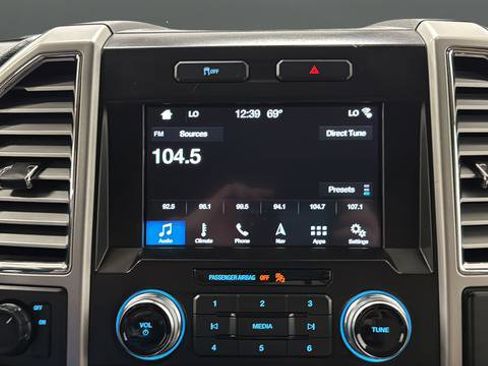Used 2016 Ford F150 Lariat w/ Equipment Group 502A Luxury RWD image 30