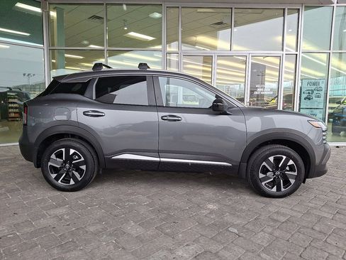 Used 2026 Nissan Kicks SV w/ Cold Weather Package image 6