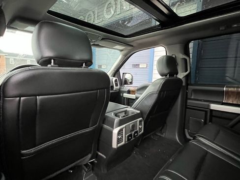 Used 2018 Ford F150 Lariat w/ Equipment Group 502A Luxury image 10