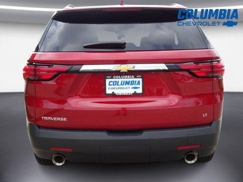 Used 2023 Chevrolet Traverse LT FWD image 4