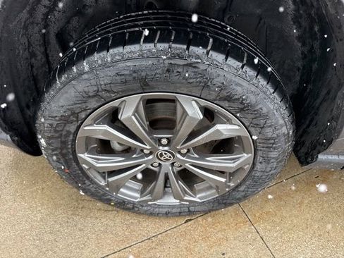 Used 2022 Toyota RAV4 Limited image 11