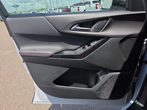 New 2027 Chevrolet Equinox RS w/ Safety and Technology Package FWD image 18