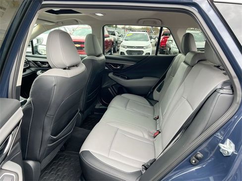 Used 2025 Subaru Outback Limited image 25