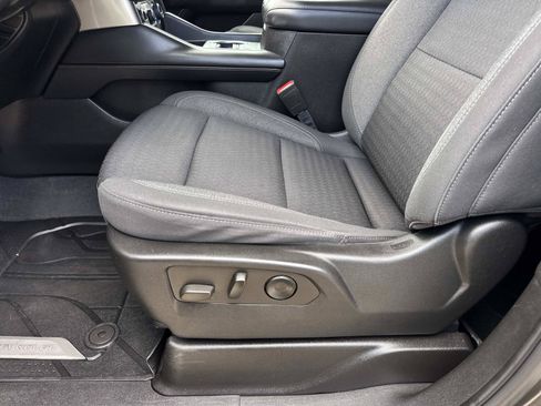 Used 2021 Chevrolet Tahoe LS RWD image 16