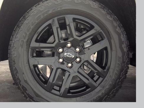 Used 2026 Chevrolet Silverado 1500 RST RWD image 8