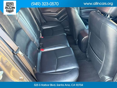 Used 2018 MAZDA MAZDA3 Touring FWD image 15