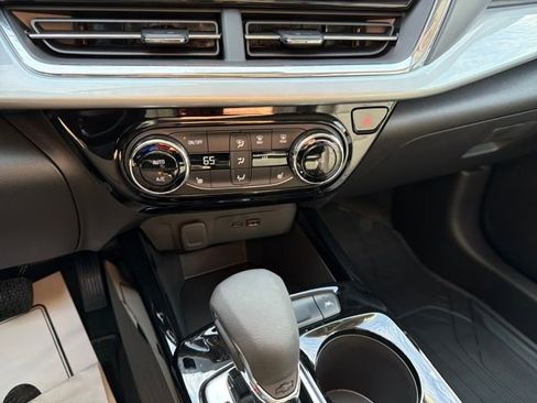 New 2026 Chevrolet Trax LT w/ Driver Confidence Package image 29