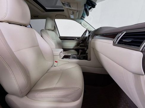 Used 2019 Lexus GX 460 Premium w/ Premium Package AWD/4WD image 32