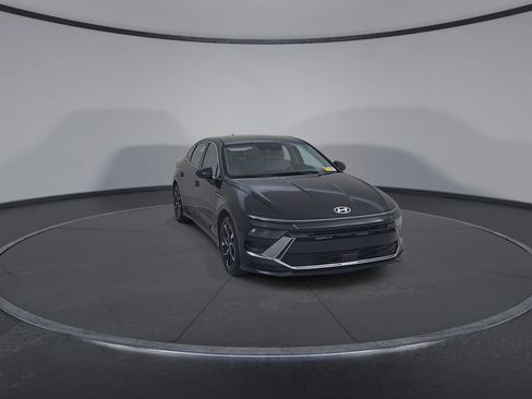 Used 2025 Hyundai Sonata SEL FWD image 3