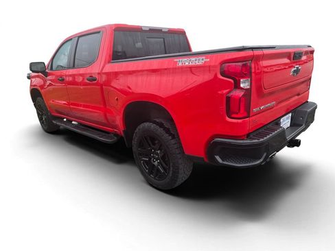 Used 2023 Chevrolet Silverado 1500 LT Trail Boss w/ Convenience Package II AWD/4WD image 3