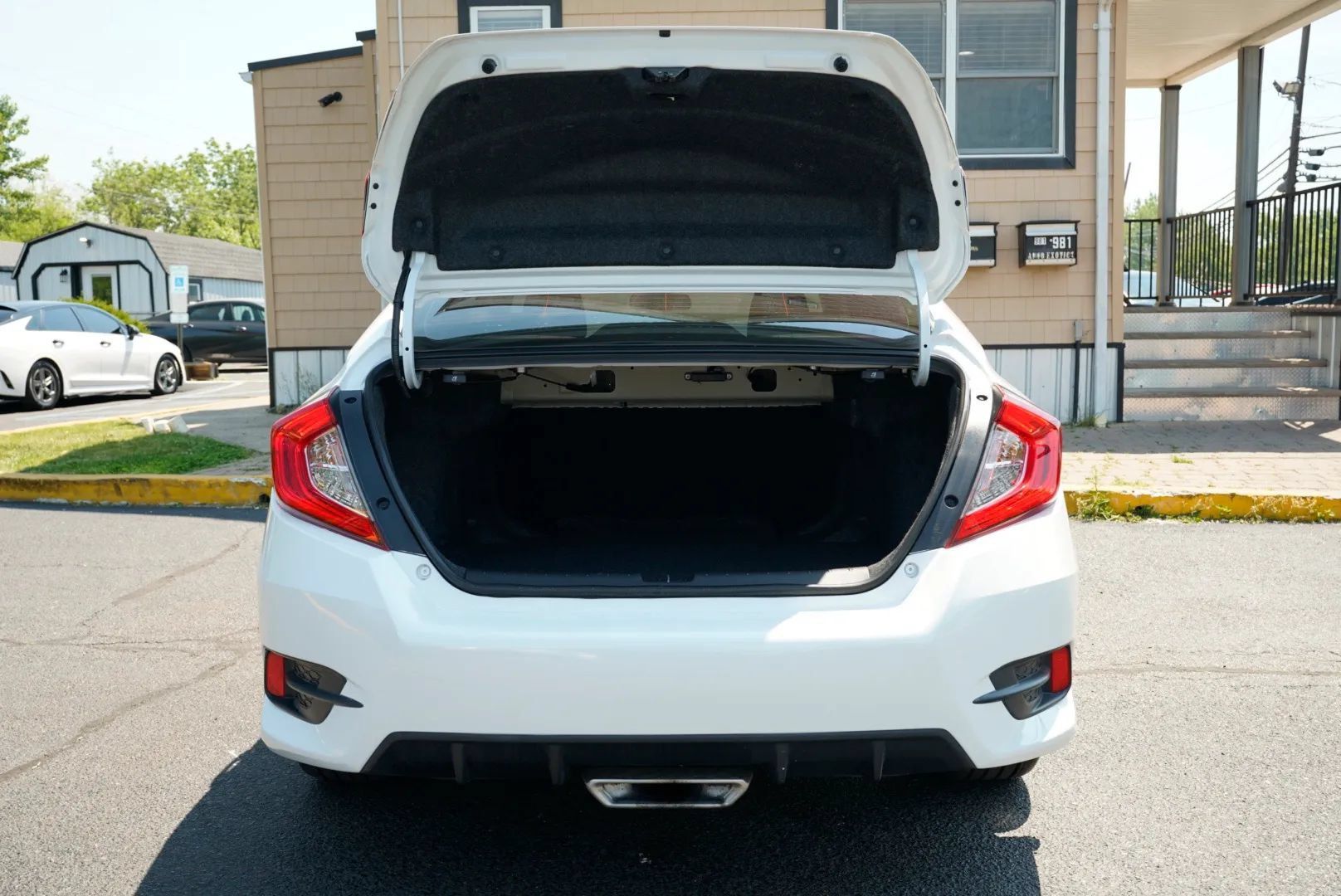 Used 2020 Honda Civic Sport image 32