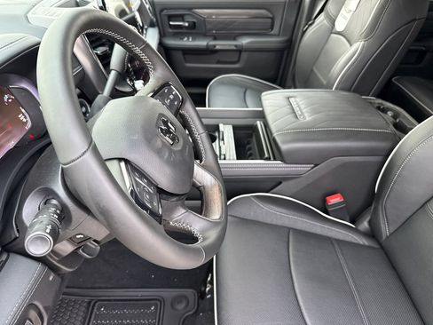 New 2026 RAM 3500 Limited AWD/4WD image 19