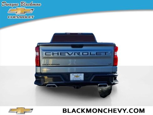 Used 2024 Chevrolet Silverado 1500 LT Trail Boss w/ LPO, Dark Essentials Package image 4