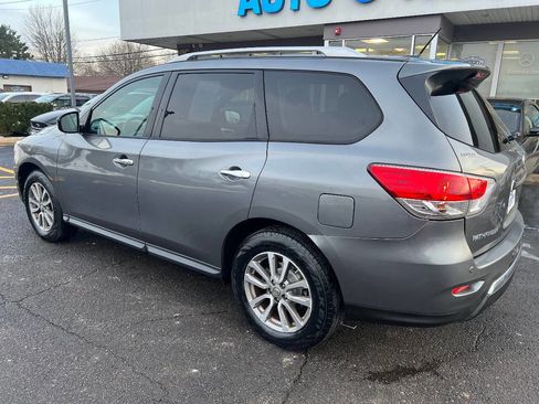 Used 2015 Nissan Pathfinder SV image 12