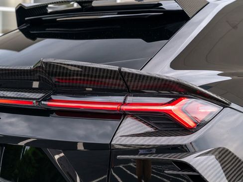 Used 2022 Lamborghini Urus AWD/4WD image 16