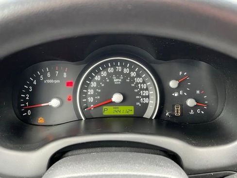 Used 2008 Kia Sedona w/ Convenience Pkg image 26